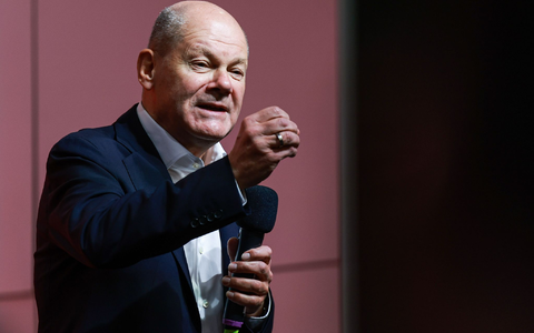 Die Ausgangslage ist schwierig, Kanzler Scholz setzt sich trotzdem zum Ziel, die SPD bei der Neuwahl des Bundestags wieder zur stärksten Kraft zu machen. - Foto: Hannes P. Albert/dpa