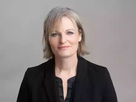 Neue Hauptgeschäftsführung der BG RCI / Claudia Hollinger folgt auf Stefan Weis - Foto: presseportal.de