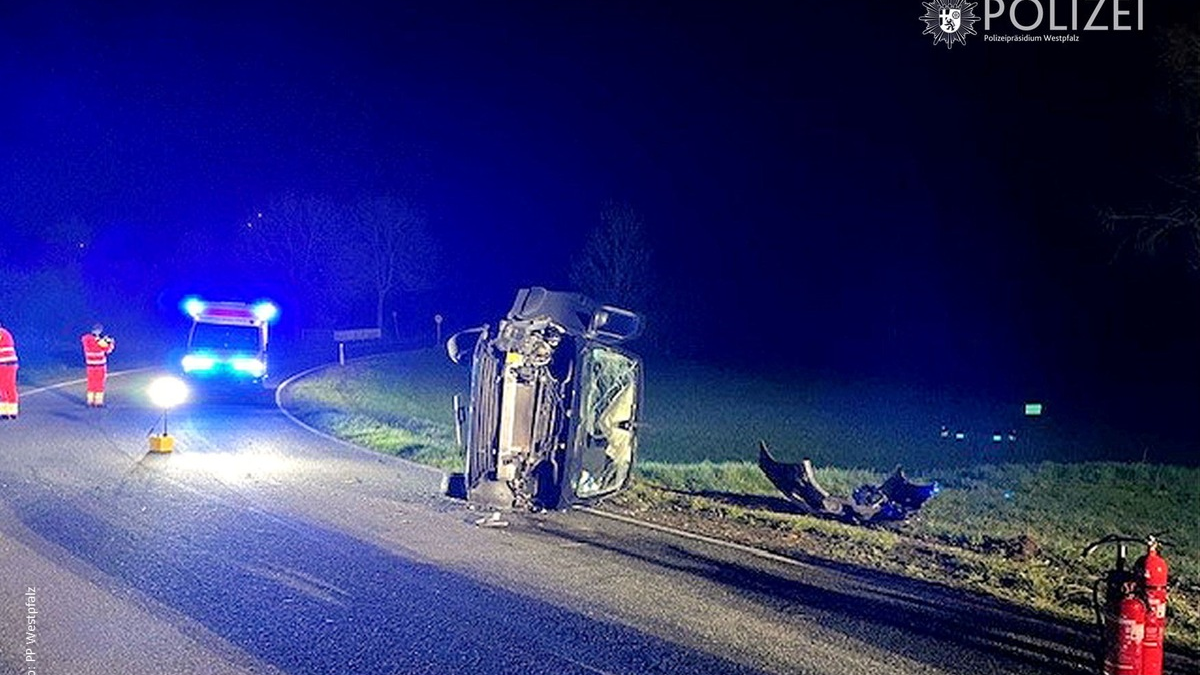 POL-PPWP: Kontrolle verloren und überschlagen - Foto: presseportal.de