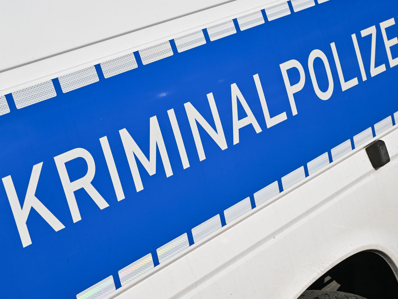 Spezialkräfte haben in der Kölner Innenstadt zwei Männer festgenommen. (Symbolbild) - Foto: Patrick Pleul/dpa