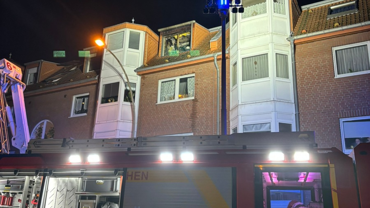 FW Frechen: Zimmerbrand in Frechen: Feuerwehr verhindert Schlimmeres - Foto: presseportal.de