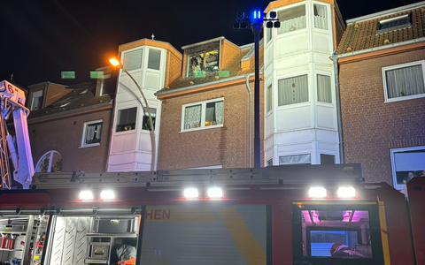 FW Frechen: Zimmerbrand in Frechen: Feuerwehr verhindert Schlimmeres - Foto: presseportal.de