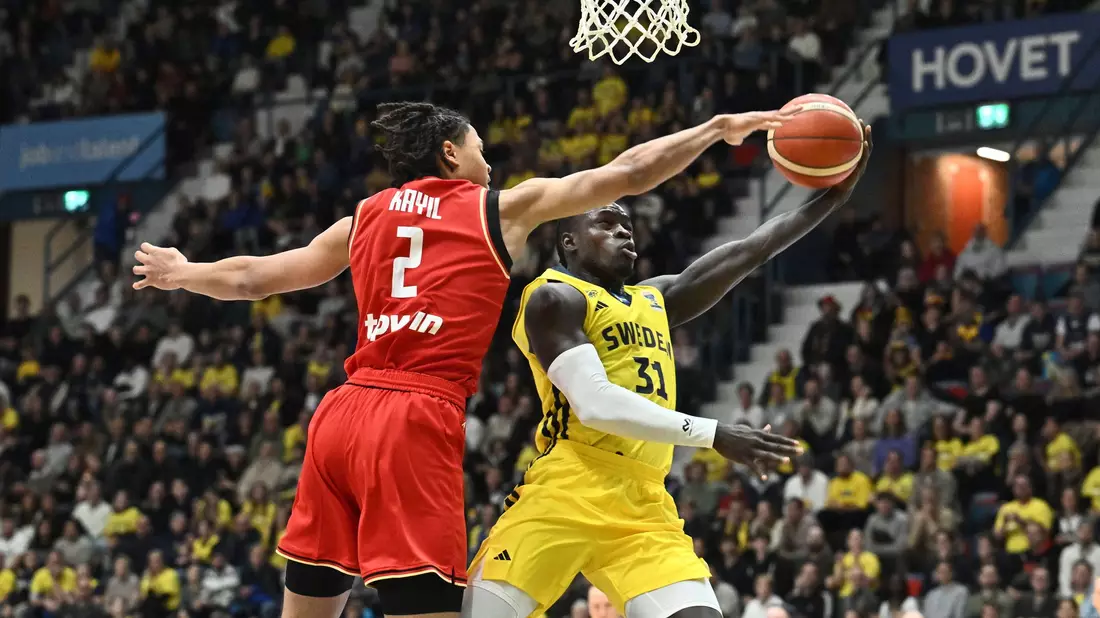 Deutschlands Jack Kayil in Aktion. - Bild: Claudio Bresciani/TT News Agency/AP