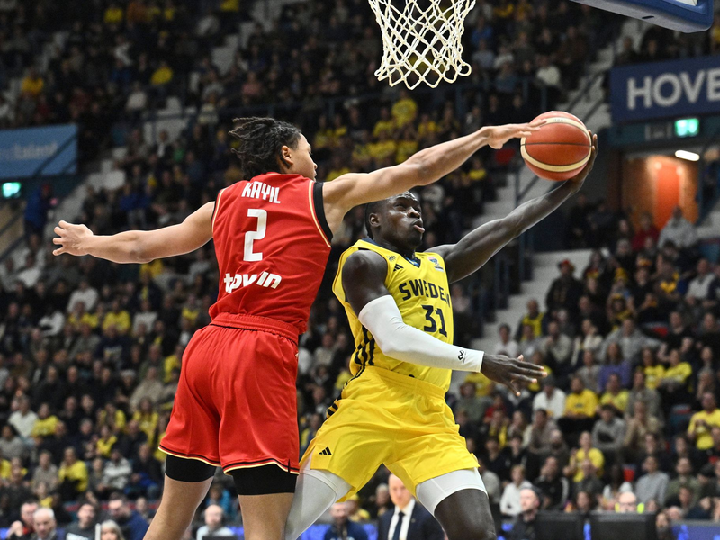 Deutschlands Jack Kayil in Aktion. - Foto: Claudio Bresciani/TT News Agency/AP