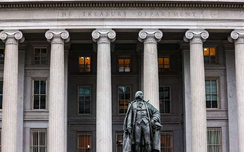 Eine Reihe rassistischer Beiträge wird für einen 25-Jährigen aus dem Doge-Team wohl folgenlos bleiben. (Archivbild) - Foto: Valerie Plesch/dpa Eine Reihe rassistischer Beiträge wird für einen 25-Jährigen aus dem Doge-Team wohl folgenlos bleiben. (Archivbild) - Foto: Valerie Plesch/dpa