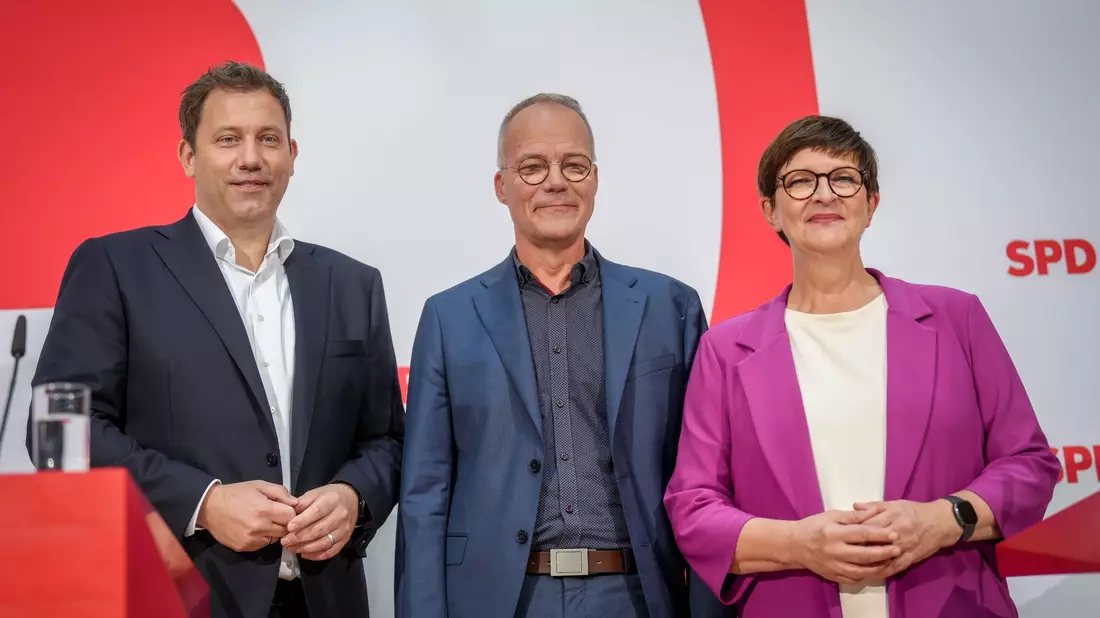 Nach der Hängepartie in der K-Frage will sich die SPD-Führung der Kritik der Jusos stellen. - Bild: Kay Nietfeld/dpa