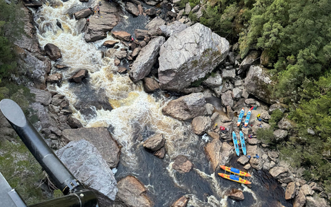 Bei einem verunglückten Kajakfahrer musste das Bein amputiert werden. - Foto: --/tasmania police/dpa