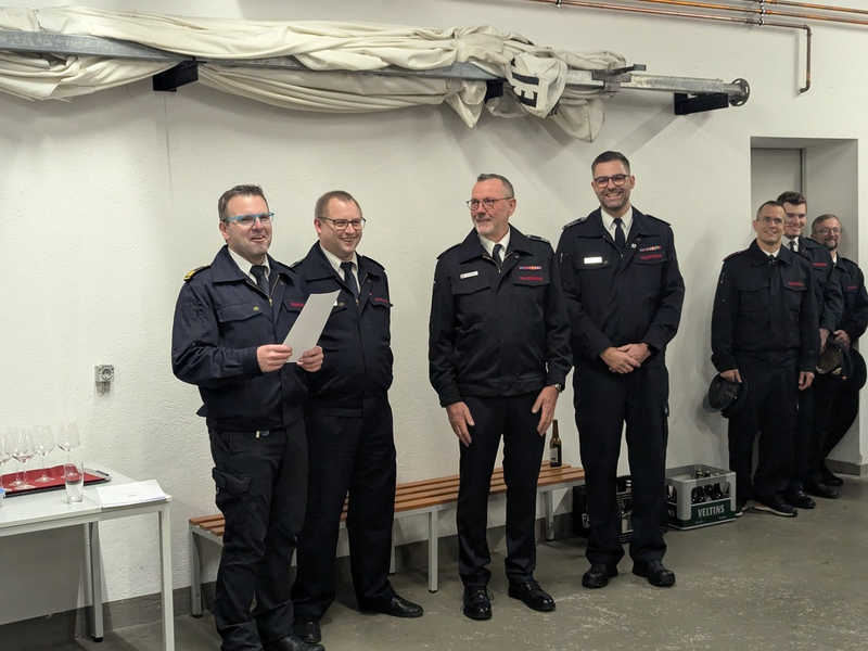 FW-AR: Abschied nach 42 Jahren: Martin Känzler im Mittelpunkt einer bewegenden Ehrung - Foto: presseportal.de