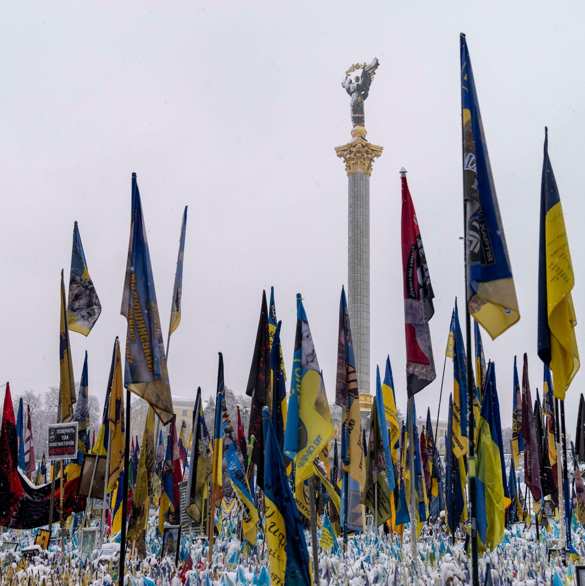 Gedenken an gefallene Ukrainer. (Archivbild) - Foto: Andreas Stroh/ZUMA Press Wire/dpa