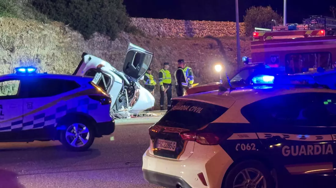 Bei einem Unfall auf Menorca gab es mehrere Tote (Handout-Foto). - Bild: Tolo Mercadal/dpa