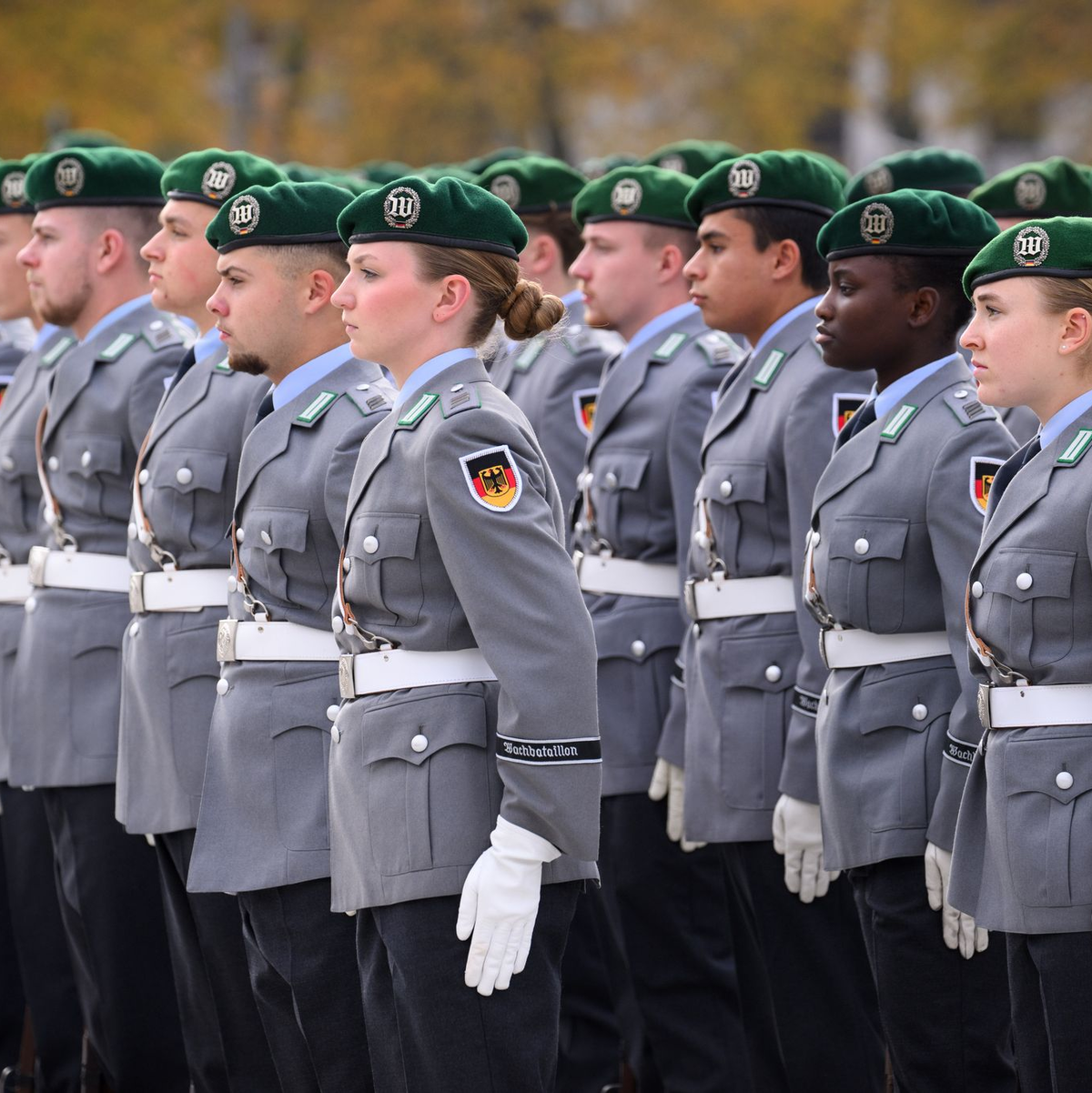 Rund 60.000 Planstellen für Soldatinnen und Soldaten weniger gab es 2024 laut Bericht im Vergleich zu 2010. (Symbolbild) - Foto: Bernd von Jutrczenka/dpa