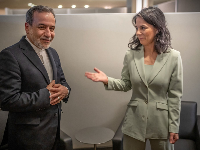 Außenministerin Baerbock hatte Ende September noch mit ihrem iranischen Kollegen gesprochen. (Archivbild) - Foto: Michael Kappeler/dpa