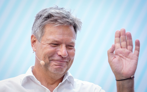 Robert Habeck will zu Bürgerinnen und Bürgern nach Hause kommen. (Archivbild) - Foto: Kay Nietfeld/dpa