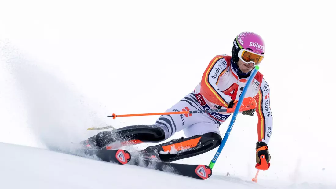 Aus und vorbei: Marcel Hirscher rutschte im Slalom von Gurgl weg und schied aus. - Bild: Expa/Johann Groder/APA/dpa