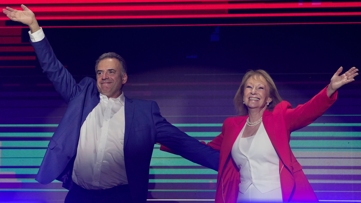 Harte inhaltliche Auseinandersetzungen gab es im Wahlkampf nicht.  - Foto: Natacha Pisarenko/AP/dpa