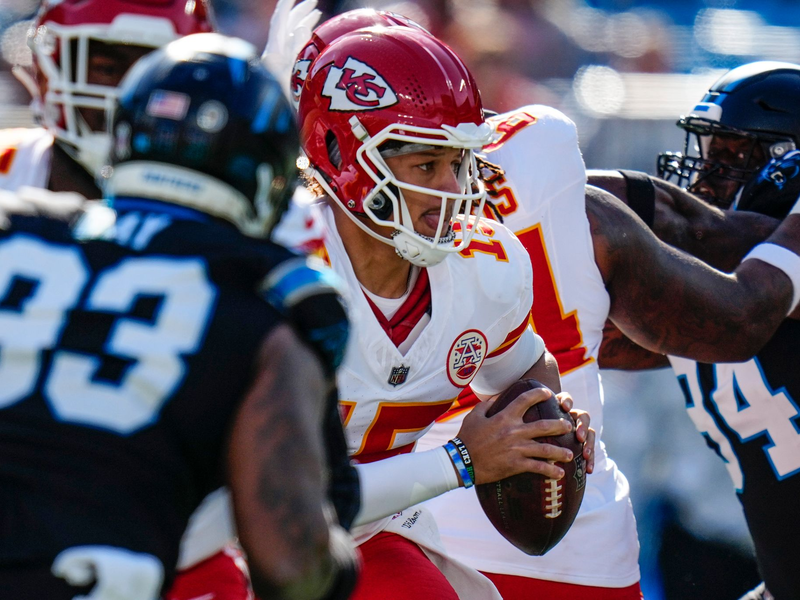 Patrick Mahomes und die Chiefs haben acht ihrer elf Spiele nur äußerst knapp gewonnen. - Foto: Rusty Jones/FR171869 AP/AP