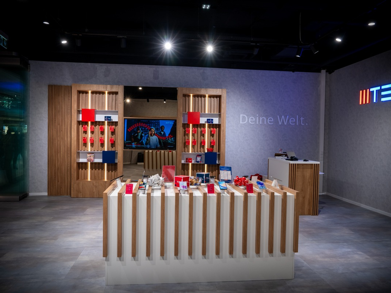 MTEL feiert die Eröffnung des sechsten Shops in Deutschland in Stuttgart - Foto: presseportal.de