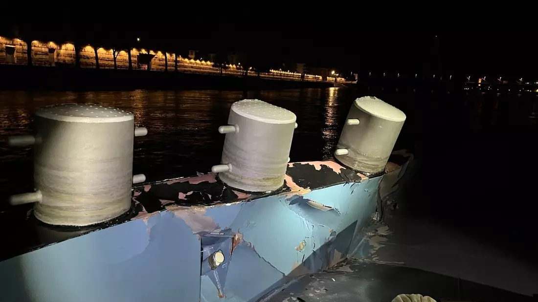 PP-ELT: Schiffsunfall auf dem Rhein bei Neuwied - Bild: presseportal.de