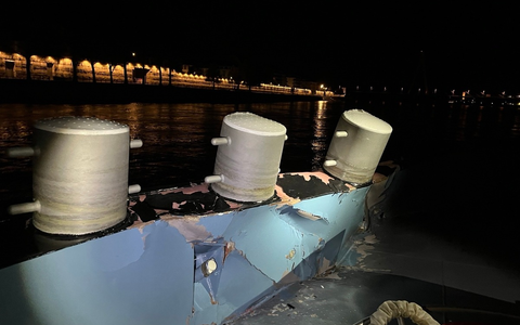 PP-ELT: Schiffsunfall auf dem Rhein bei Neuwied - Foto: presseportal.de