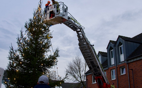 FW Kranenburg: Weihnachtsbaumaktion und Spendenaufruf - Foto: presseportal.de