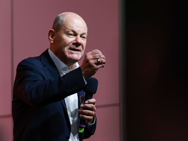 «Opfer von Gewalt brauchen einen Anspruch auf Schutz», betont der Bundeskanzler. - Foto: Hannes P. Albert/dpa