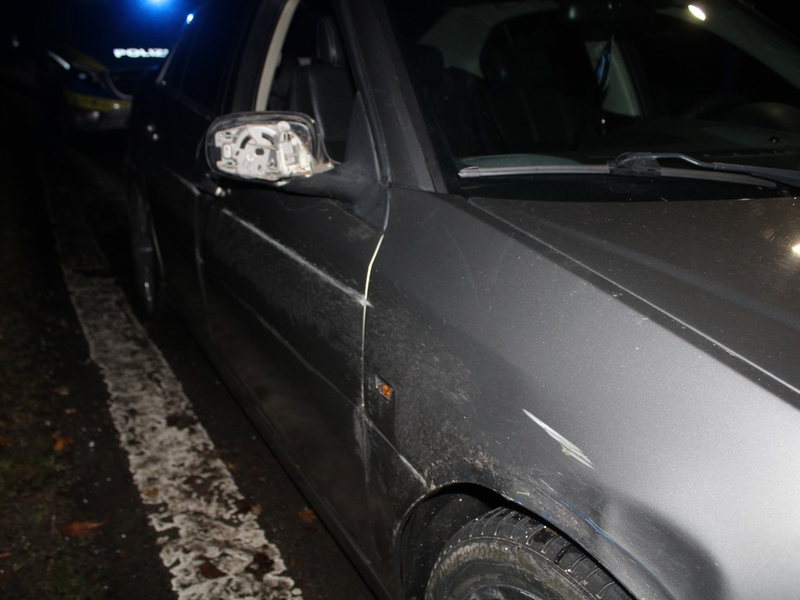 POL-NE: Unfallfahrer verletzt drei Polizeibeamte bei Widerstand - Foto: presseportal.de