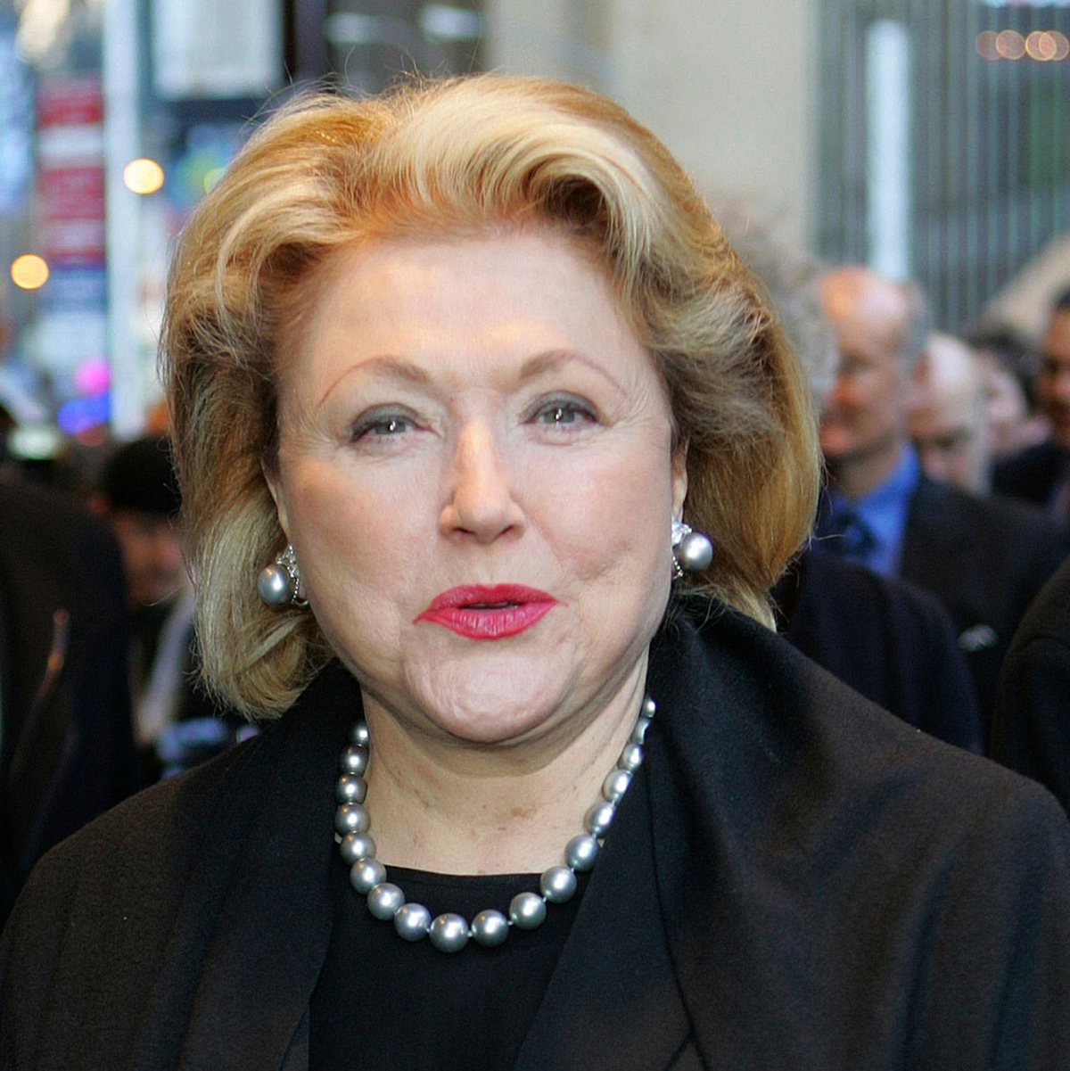 Umgeben von ihren Lieben starb sie den Angaben nach am Sonntag. (Archivbild) - Foto: Dima Gavrysh/AP/dpa