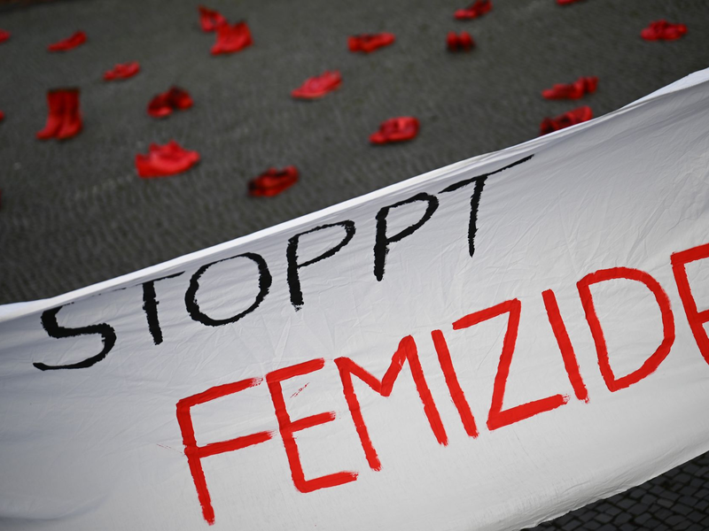 Laut Schätzungen der Vereinten Nationen wurden im vorigen Jahr weltweit 51.100 Mädchen und Frauen von Verwandten oder männlichen Partnern getötet. - Foto: Sebastian Christoph Gollnow/dpa