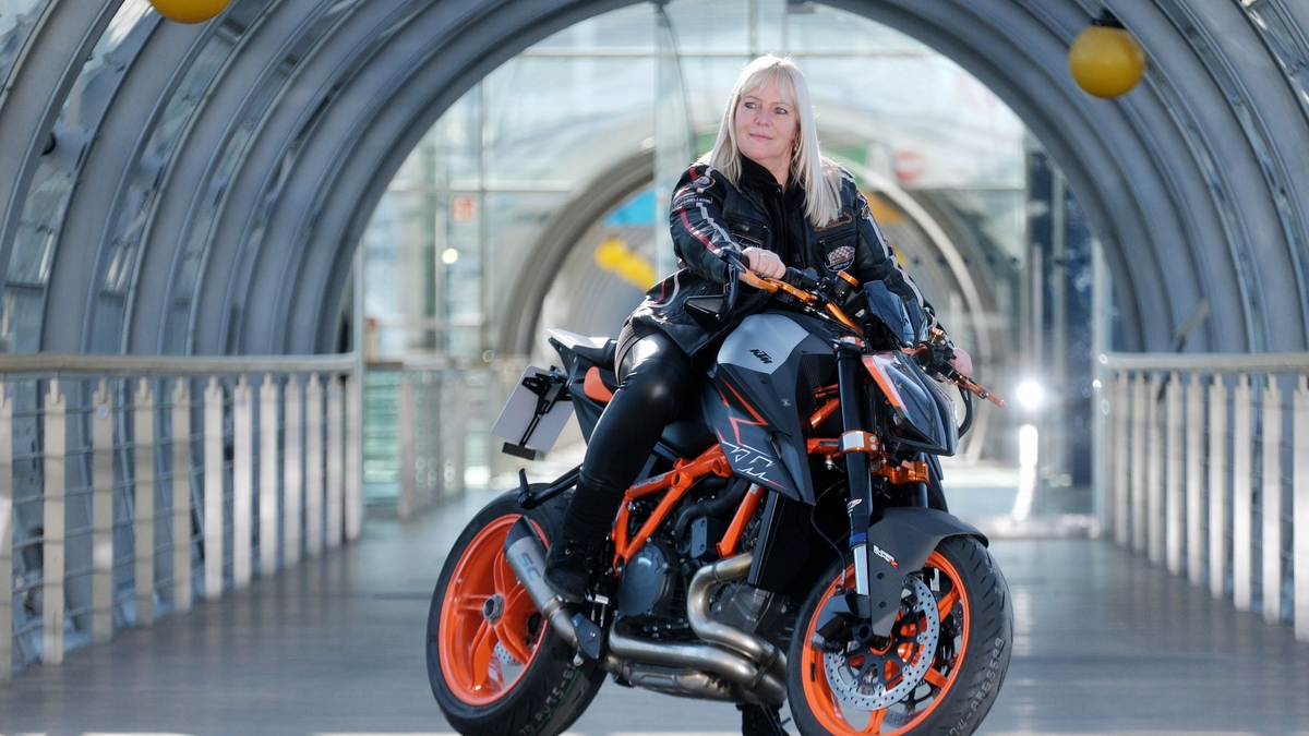 Die goldenen Zeiten bei KTM sind vorbei. Das Unternehmen steckt tief in der Krise. - Foto: Sebastian Willnow/dpa