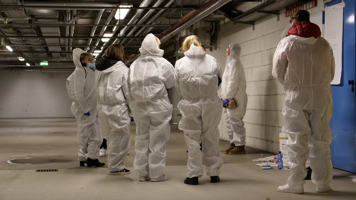 POL-PPWP: Erfolgreiche erste landesweite Crime Night begeistert junge Menschen für den Polizeiberuf - Foto: presseportal.de