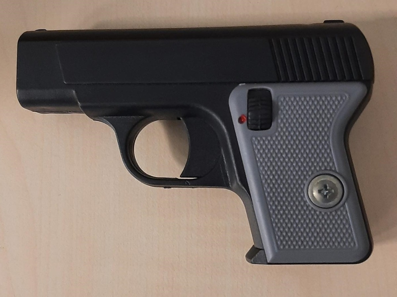 BPOL-HB: Junger Mann mit Anscheinswaffe im Zug - Bundespolizei in Bremerhaven im Einsatz - Foto: presseportal.de