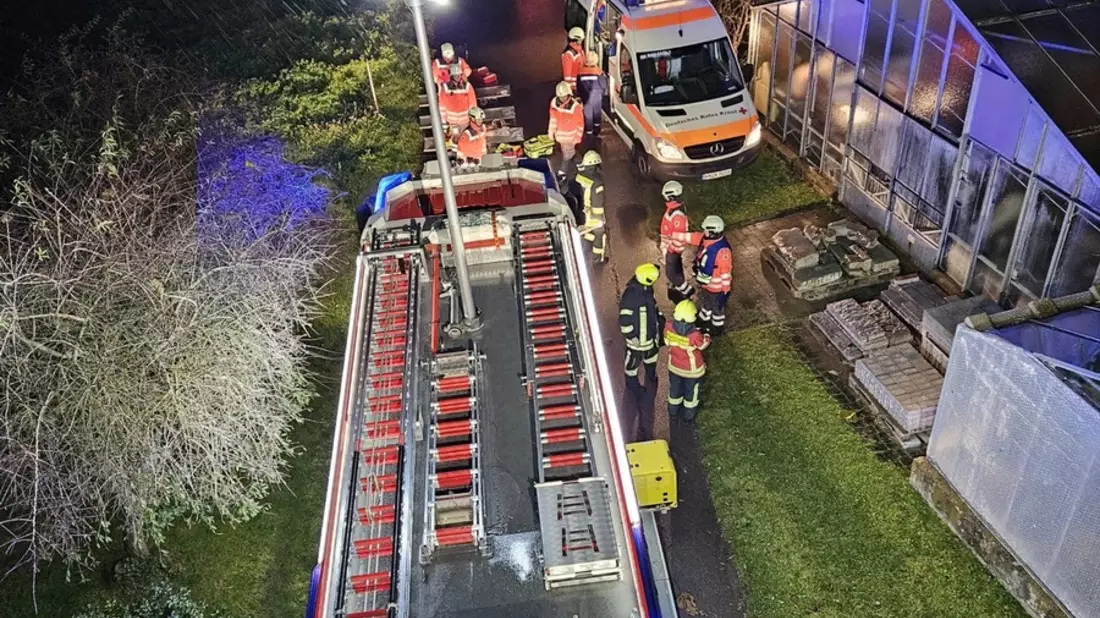FW Reichenau: Nach der Party brennt die Küche, Verbandssübung der Feuerwehren Reichenau und Konstanz Abteilung Altstadt und dem DRK auf der Insel Reichenau, 19.11.2024, Reichenau-Niederzell - Bild: presseportal.de