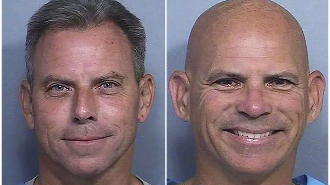 Erik Menendez (l) und sein Bruder Lyle Menendez wurden zu lebenslanger Haft verurteilt. - Bild: Uncredited/California Dept. of Corrections  via AP/dpa
