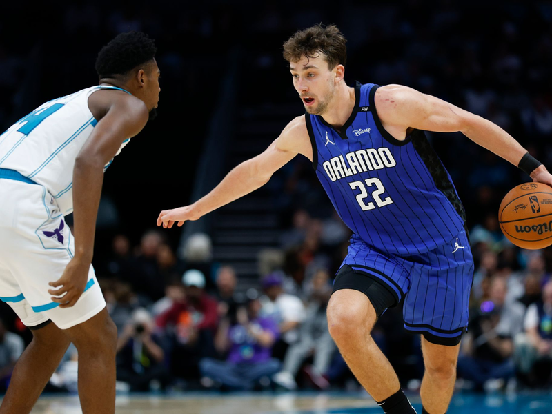 Weiterhin in Topform: Franz Wagner (r) und die Orlando Magic.  - Foto: Nell Redmond/AP/dpa