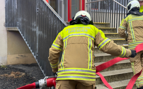 FW Dresden: Brand in Schule für Gehörlose und Hörgeschädigte - keine Verletzten - Foto: presseportal.de