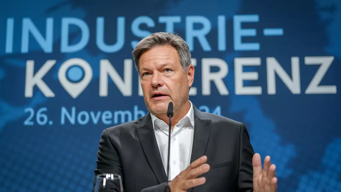 Habeck hält kurzfristige Maßnahmen noch in dieser Legislaturperiode Maßnahmen für möglich.  - Bild: Kay Nietfeld/dpa