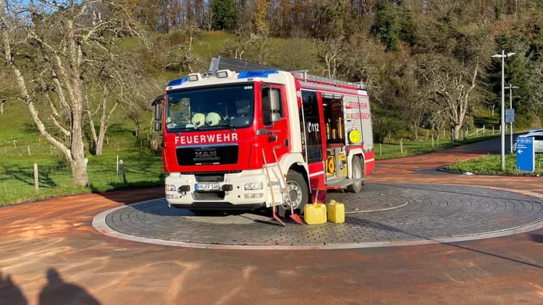 FW Allensbach: G1 Ölspur innerorts dringlich - Bild: presseportal.de