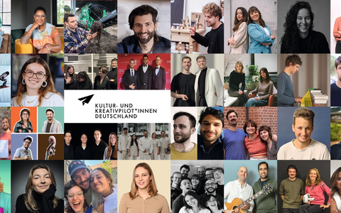 Vorhang auf fĂŒr die Kultur- und Kreativpilot*innen Deutschland 2024 / Bereits zum 15. Mal wurde die im Namen der Bundesregierung vergebene Auszeichnung an innovative Unternehmer*innen verliehen - Foto: presseportal.de Vorhang auf fĂŒr die Kultur- und Kreativpilot*innen Deutschland 2024 / Bereits zum 15. Mal wurde die im Namen der Bundesregierung vergebene Auszeichnung an innovative Unternehmer*innen verliehen - Foto: presseportal.de