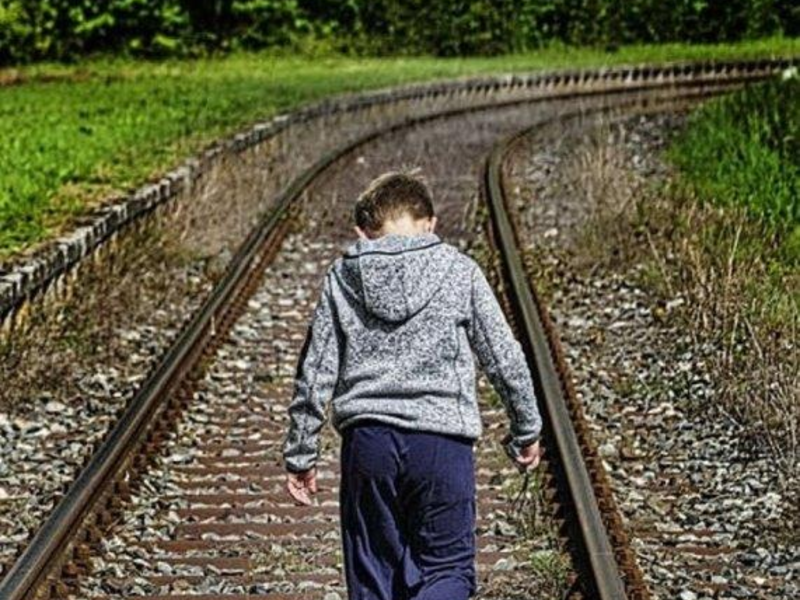 BPOL NRW: Gerade nochmal gut gegangen: Bundespolizei nimmt 12-jährigen Gleisläufer in Gewahrsam - Foto: presseportal.de