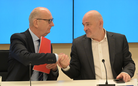 Die SPD von Ministerpräsident Dietmar Woidke und das BSW von Landeschef Robert Crumbach sind sich einig über einen Koalitionsvertrag (Archivbild). - Foto: Michael Bahlo/dpa
