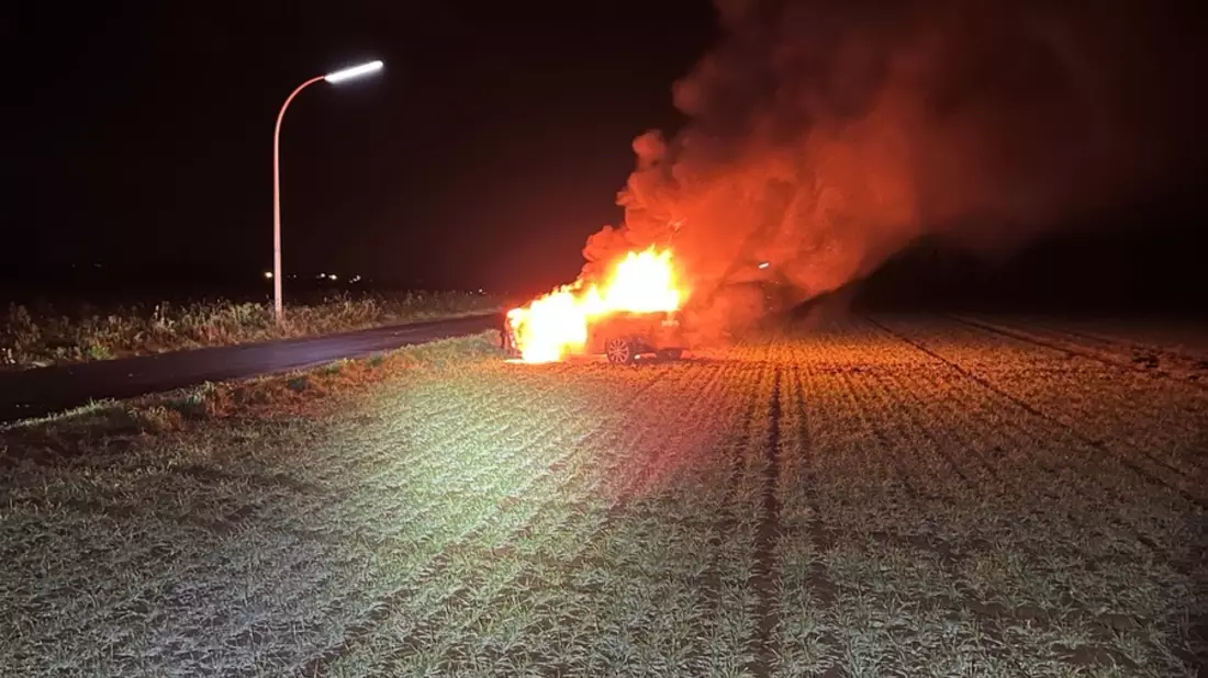 POL-SO: Nachtrag zur Pressemeldung: Pkw entwendet und in Brand gesetzt - Bild: presseportal.de