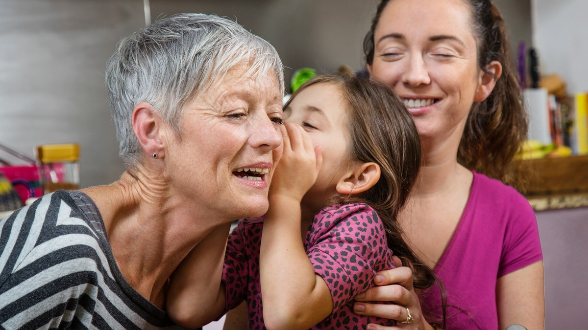 Wie bitte, was? So schulen Sie Ihr Hörvermögen / Mit den Jahren lässt die Fähigkeit, gut zu hören, allmählich nach. Doch gibt es Möglichkeiten, Sinne und Gehirn zu schärfen - Foto: presseportal.de