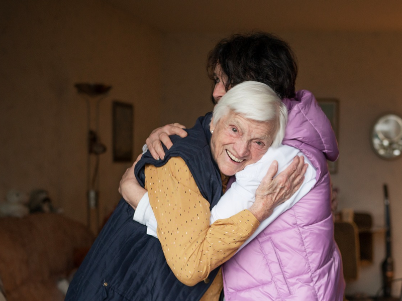 Lichtblick Seniorenhilfe e.V. startet große Spendenaktion / Armen Rentnern Weihnachtsfreuden schenken - Foto: presseportal.de