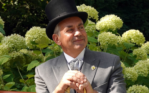 Kaminer inside: Brauchtum: Zum 3sat-Jubiläum begibt sich Wladimir Kaminer auf eine amüsante Reise in die 3sat-Länder - Foto: presseportal.de Kaminer inside: Brauchtum: Zum 3sat-Jubiläum begibt sich Wladimir Kaminer auf eine amüsante Reise in die 3sat-Länder - Foto: presseportal.de