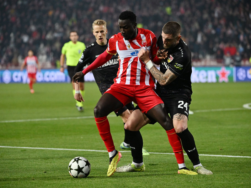 Trainer Sebastian Hoeneß fand nach der Klatsche des VfB Stuttgart in Belgrad deutliche Worte. - Foto: Marijan Murat/dpa