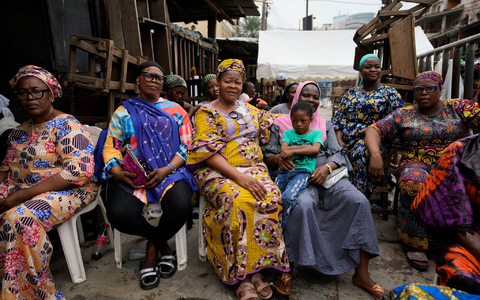 Frauen könnten von Lenacapavir Experten zufolge besonders profitieren. (Archivbild) - Foto: Sunday Alamba/AP/dpa