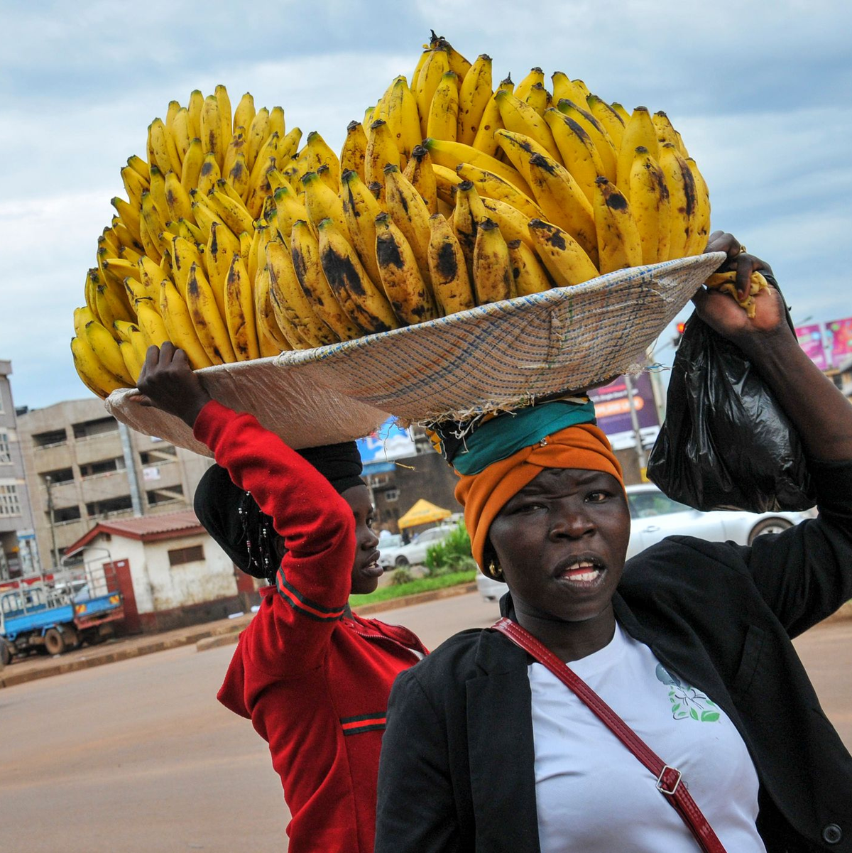 In einigen Ländern birgt die tägliche Einnahme schützender Tabletten das Risiko, im Umfeld als vermeintlich HIV-positiv abgestempelt zu werden. (Archivbild) - Foto: Ronald Kabuubi/AP/dpa