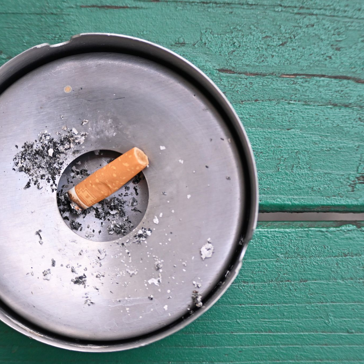 Erstmals seit 2019 wurden wieder mehr Zigaretten in Deutschland versteuert. (Archivbild) - Foto: Anna Ross/dpa