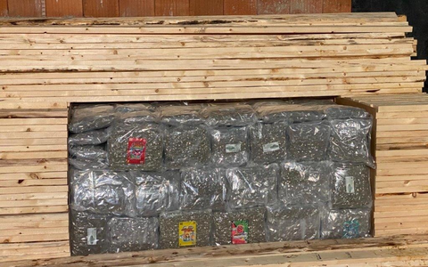 ZOLL-BB: Mehr als eine Tonne Marihuana sichergestellt - Mutmaßliche Bande festgenommen - Foto: presseportal.de