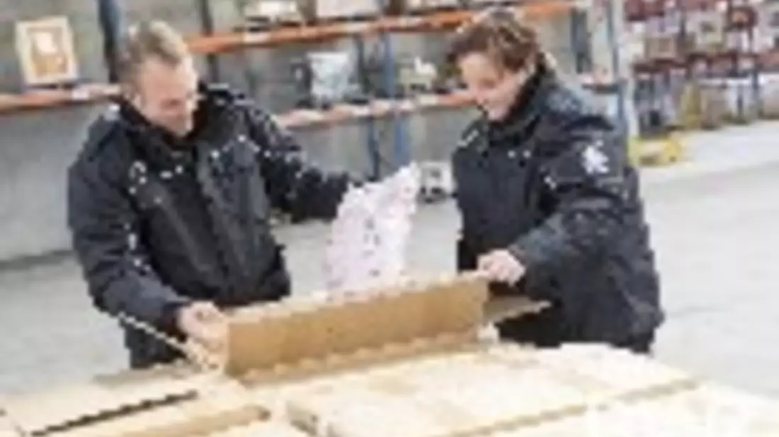 HZA-OS: Weihnachten und Black Friday: Wichtige Hinweise des Zolls zu Bestellungen und Geschenken aus dem Ausland - Bild: presseportal.de